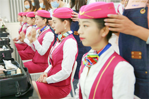 你也能成為專(zhuān)業(yè)強(qiáng)、氣質(zhì)佳的城軌人才，踏上通往美好未來(lái)的高速列車(chē)