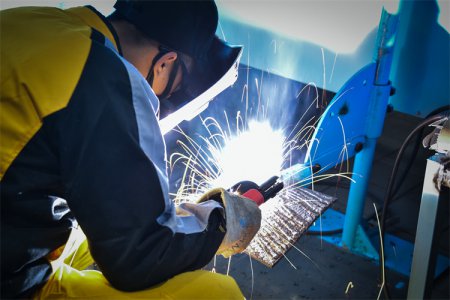 學(xué)技術(shù)、再就業(yè)、賺高薪，學(xué)習(xí)焊接技術(shù)是明智之選！學(xué)技術(shù)、再就業(yè)、賺高薪，學(xué)習(xí)焊接技術(shù)是明智之選！